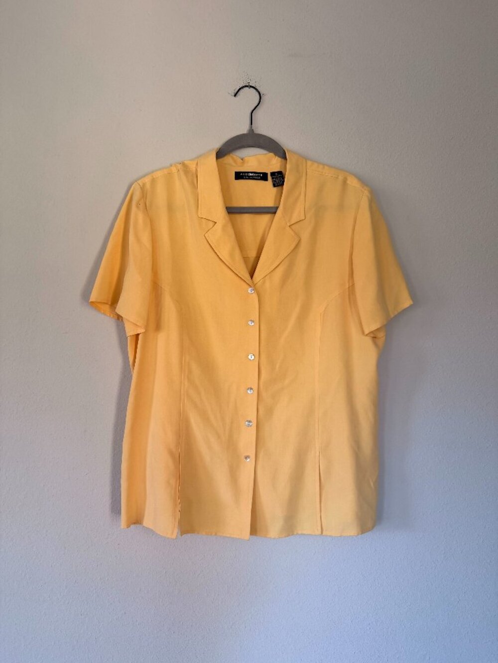 Vintage Liz Claiborne Collection Yellow Silk Blouse Pearl Buttons Size 16